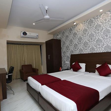 Hotel Railview Bhubaneswar Ngoại thất bức ảnh