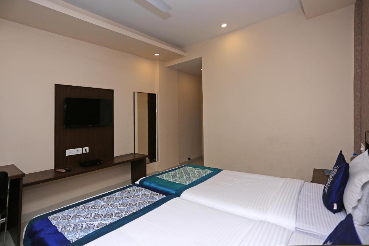 Hotel Railview Bhubaneswar Ngoại thất bức ảnh