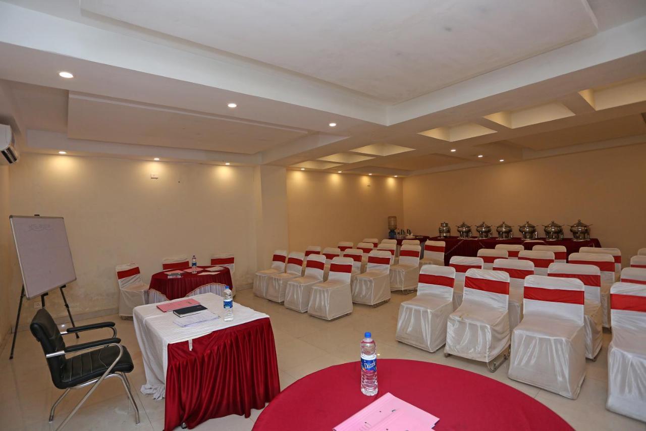 Hotel Railview Bhubaneswar Ngoại thất bức ảnh