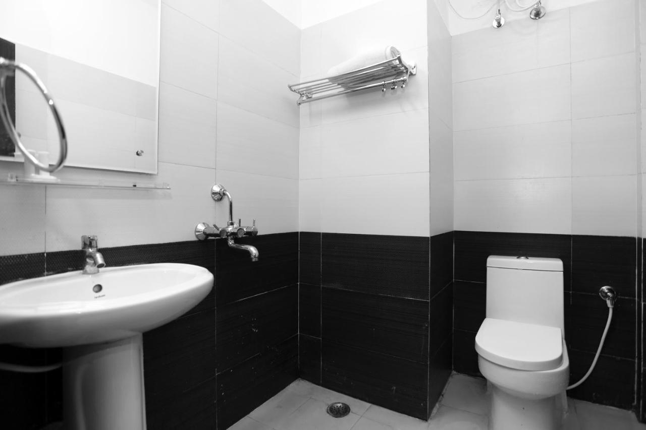 Hotel Railview Bhubaneswar Ngoại thất bức ảnh
