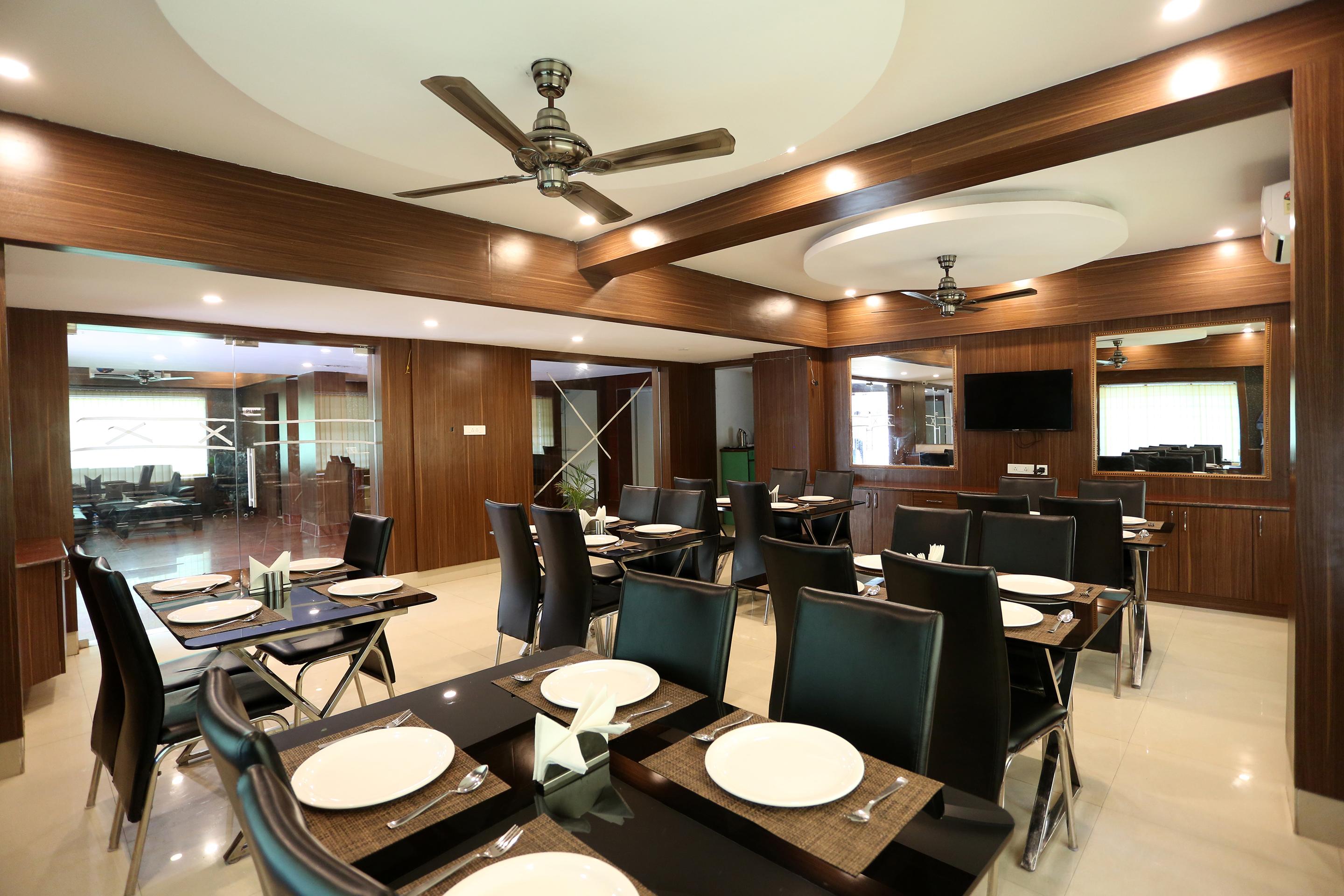 Hotel Railview Bhubaneswar Ngoại thất bức ảnh